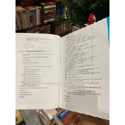 Strategic Management: Competitiveness and Globalization: Concepts and Cases - Hoskisson Hitt Ireland, 7th Edition 735549