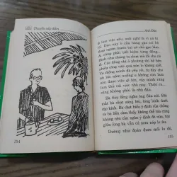 Thuyền sắp đắm - Tủ sách vàng bìa cứng 1003677