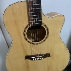 Guitar Classic như mới kèm bao da