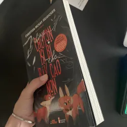 Chuyện kì bí bầy cáo non ( sách like new 100% ) 1004085