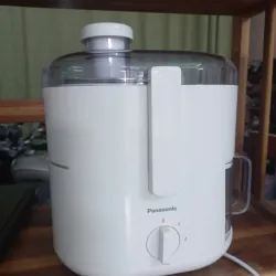 Máy ép trái cây Panasonic MJ-CS100WRA