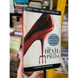 THE DEVIL WEARS PRADA - Lauren Weisberger