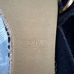 Giày bệt đế cói , hiệu zara , size 38, màu xanh đậm chất liệu vải jean, tình trạng mới  278768