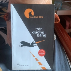Trên đường băng 