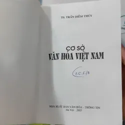 Cơ Sở Văn Hóa Việt Nam - Trần Diễm Thúy 928535