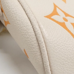 Túi đeo chéo mini Monogram Empreinte (Bên Hồ Bơi) M82208 của Louis Vuitton 608611