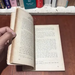 II Văn Học Việt Nam: Chuyện Làng Văn _ Việt Nam Và Thế Giới (2 Tập) - 1987 752314