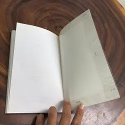 II Văn Học: Từ Khi Có Phượng - Nguyễn Ngọc Hưng - 2005 1001903