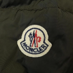 Áo khoác lông vũ MONCLER 636449