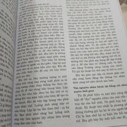 NHỮNG BÀN TAY ÁNH SÁNG - LÊ HÀ LỘC, NGUYỄN ĐÌNH PHƯ biên dịch 738262