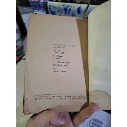 Trả giá Triệu Xuân mới 70% ố rách gáy bìa 1988 Văn học Việt Nam HCM1709 559913