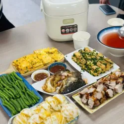 Nồi cơm điện lòng gốm cao cấp UNIE URC818P, Có chế độ cơm cháy độc đáo 799231