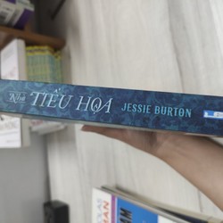Tiểu thuyết Nhà tiểu hoạ (sách mới) 145507