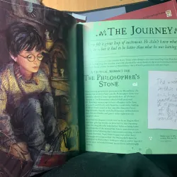 Sách Harry Potter - A Journey Through a History of Magic của Bloomsbury mới 90% 998189