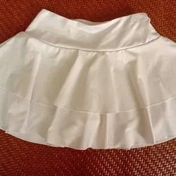 Chân váy xòe ngắn, đi chơi, thể dục, thể thao