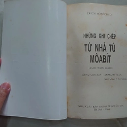 NHỮNG GHI CHÉP TỪ NHÀ TÙ MÔABÍT (sách tham khảo).
Tác giả: Erích Hônếchcơ 274666