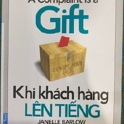 Khi khách hàng lên tiếng  923