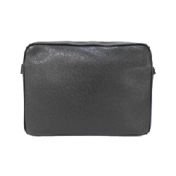 Túi đeo chéo ngoài trời Louis Vuitton Taiga (Mẫu V) PM M30703 612115