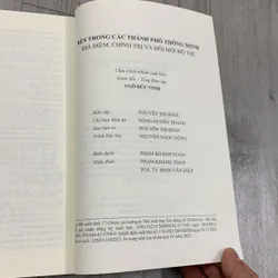 Bên trong các thành phố thông minh, địa điểm, chính trị và đổi mới đô thị.  707135