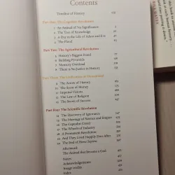Yuval Noah Harari - Sapiens: A Brief History of Humankind (bản in màu) 933931