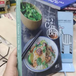 Sách: Chuyện 2 căn bếp - TG: Hoàng Anh và Chi Anh (B1) 775937