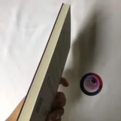 Căn Phòng Của Râu Xanh - Hong Jun Su 731145