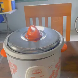 Nồi cơm điện 0,6L