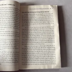 Combo “Kiếm tiền thời khủng hoảng” và “Hoảng loạn, hỗn loạn và cuồng loạn” 703591
