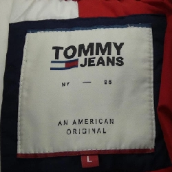 Áo khoác TOMMY JEANS - Hàng hiệu Authentic 890208