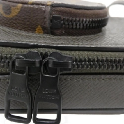 Túi đeo vai Louis Vuitton Taiga Rama Fonbox M30581 - Hàng hiệu Chính hãng 805759