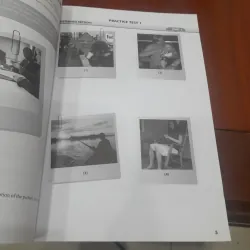 Simply TOEIC 5 Practice Tests (kèm CD) 930910