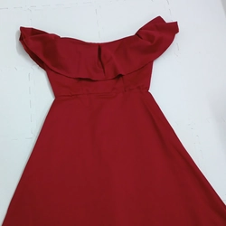 Váy trễ vai - đỏ sẫm 305667
