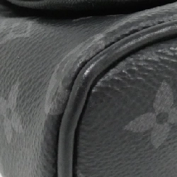 Túi xách vai Louis Vuitton Monogram Eclipse District MM M44001 - Hàng hiệu Chính hãng 776422