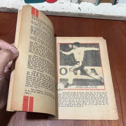 II Tạp Chí Bóng Đá: MARADONA _ Quả Bóng Vàng _ Cúp Thế Giới 86 (Tập 1) - 1986 738186