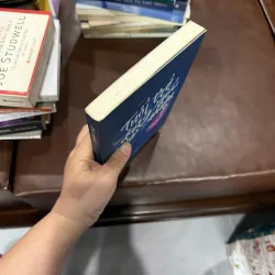 Tuổi trẻ đáng giá bao nhiêu?- K5 1032694