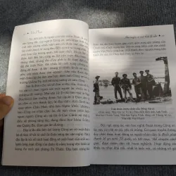 HAI TUYẾN CỜ. MỘT THỜI ĐỂ NHỚ (TRUYỆN KÝ) 570682