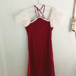 Pass 12 áo dài cá nhân em vừa bán vừa cho ạ. 713169