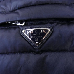 【Mã giảm giá】Áo gile PRADA 636773