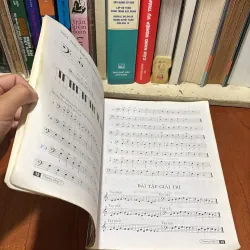 II Nhạc Cụ: Phương Pháp Học Đàn Organ Keyboard - Nhạc Sĩ Lê Vũ - 2001 782403