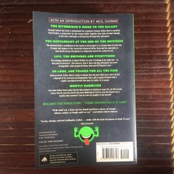 The Ultimate Hitchhiker's Guide to the Galaxy - Douglas Adams 69200