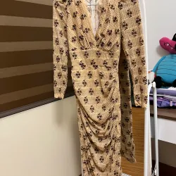 Trang phục váy dài họa tiết hoa nhỏ màube, ren thoáng mát, size...