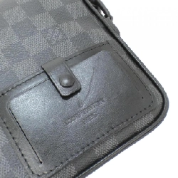 Túi đeo vai Louis Vuitton Damier Graphite Alpha Messenger N40188 610902