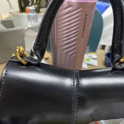 Túi mini sang chảnh, nhỏ gọn, chất da mướt mượt không tì vết, thanh lý vì thíu tiền huhu 605613