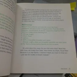 GREEN IS GOOD: SMART WAYS TO LIVE WELL AND HELP THE PLANET - ROBECCA BLACKBURN 977391