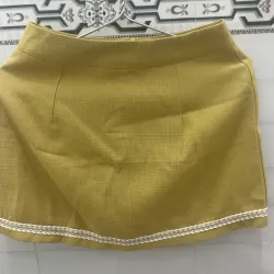 •	Set váy áo vàng cốm viền trắng – đã mặc ít, còn đẹp 	•	 785348