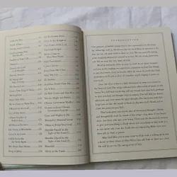 Songs4Worship
Draw Me Close to You: Daily Devotionals from the Greatest Praise  734270