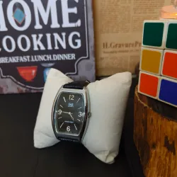 Đồng hồ Citizen Q.Q bình rượu  926916