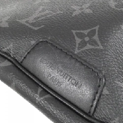 Túi đeo chéo Louis Vuitton Monogram Eclipse Discovery M44336 611365