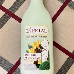 Sữa tắm LA’PETAL dành cho da dầu & mụn 500ml 140179