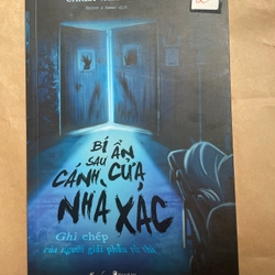 Bí ẩn sau cánh cửa nhà xác